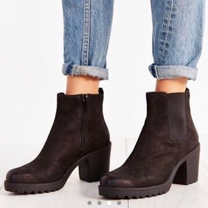 Black Leather Vagabond Grace Nubuk Boot